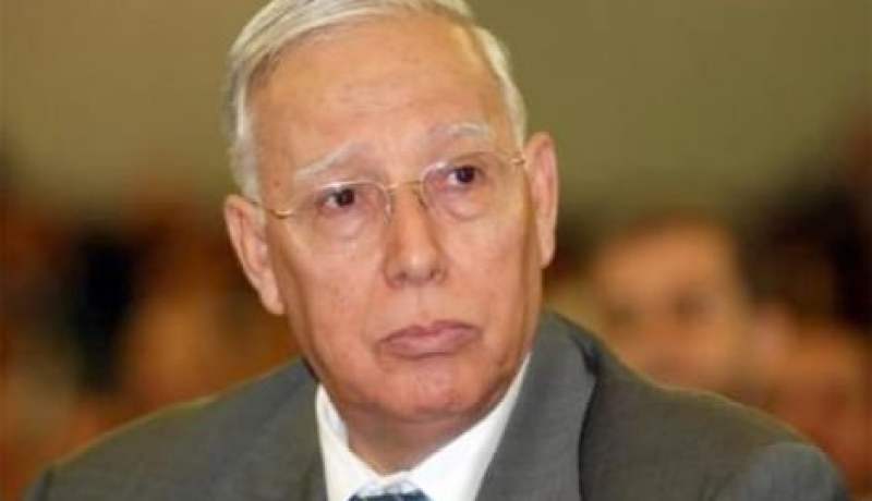 عباس يؤكد طي ملف المجاهدين المزيفين