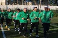 الخضر يستأنفون التدريبات بعد مشاكل مع الرونديين