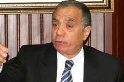 فاروق العقدة وعضو بالسفارة الأمريكية يغادران القاهرة إلى لندن