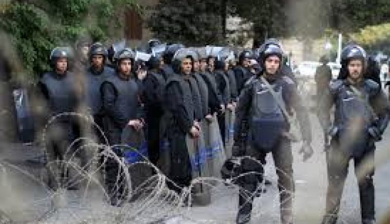 مصر تعلن احباط هجوم لخلية ارهابية مرتبطة بالقاعدة على سفارة غربية