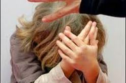 شخص يضرب ابنة اخته حتى الموت