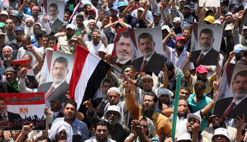 مؤيدو مرسي يحتشدون بجمعة ضد الانقلاب