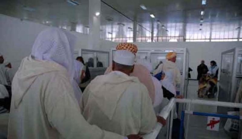 الوكالات السياحية تعيد أموال المقصيين من العمرة و تواجه الخسائر بمفردها