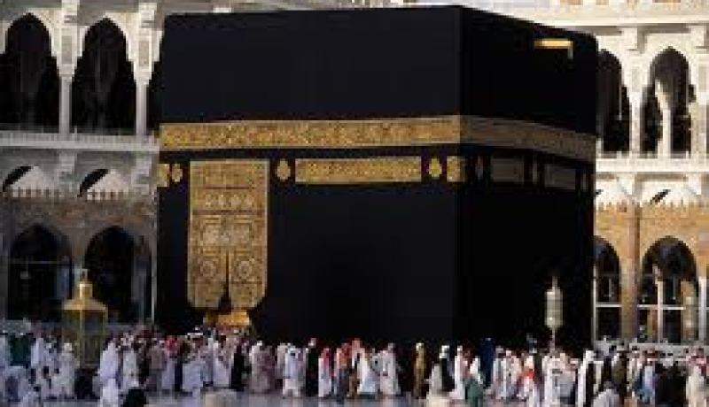 الانتهاء من الجسر المعلق حول الكعبة المشرفة قبل رمضان