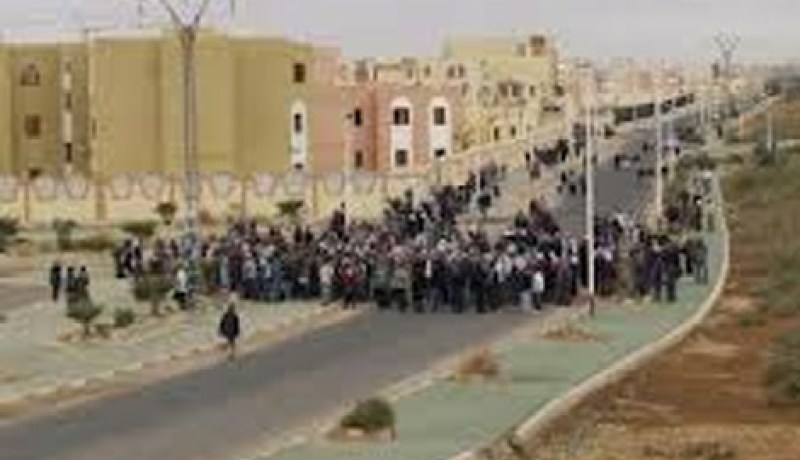 قوات الجيش تسيطر على كافة أحياء برج باجي مختار بعد اعمال العنف التي عرفتها المنطقة