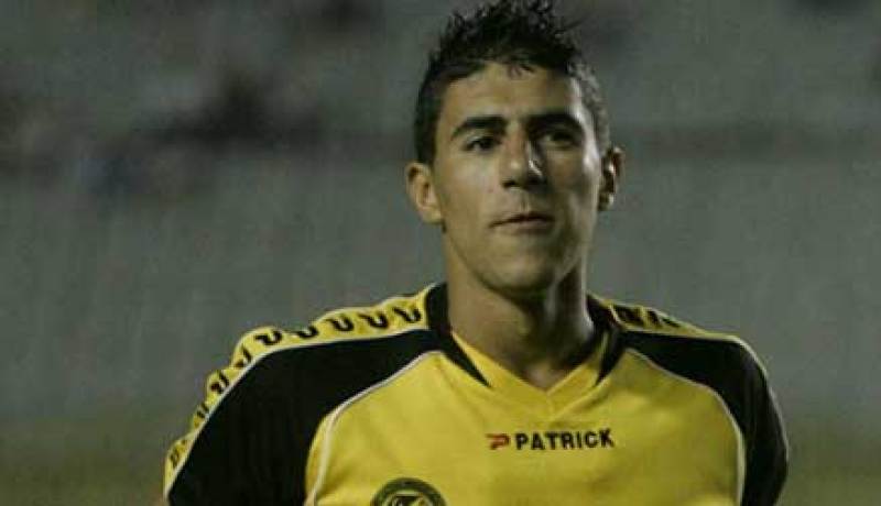 بونجاح يوقع لـ 3 سنوات مع النجم الساحلي التونسي