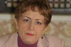 خليدة تومي تكرم أعمدة موسيقى الترقي