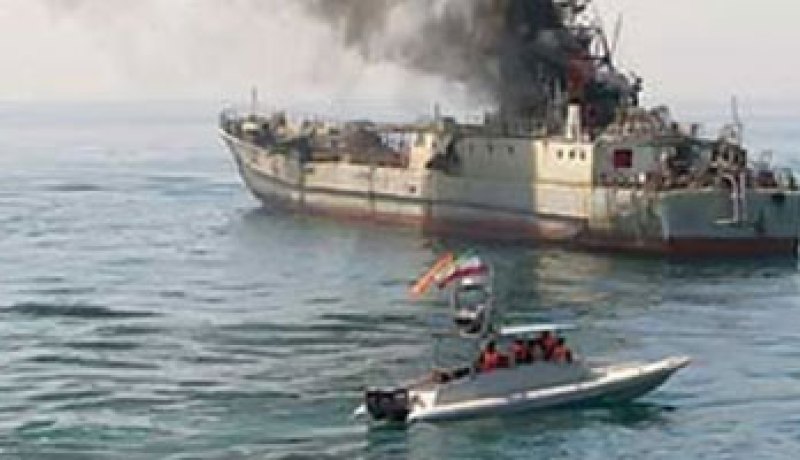 انفجار بسفينة صينية أثناء عبورها قناة السويس
