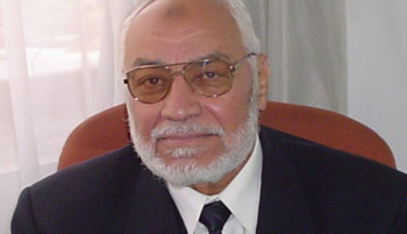 إحالة مرشد الإخوان السابق في مصر إلى محكمة الجنايات بتهمة إهانة القضاء