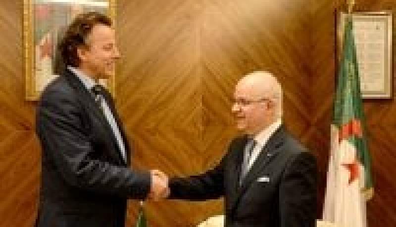 مدلسي يستقبل الممثل الخاص للأمين العام الأممي في مالي