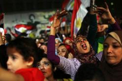 الأمن المصري يغلق مداخل رابعة العدوية أمام السيارات ويسمح للمواطنين بالمرور