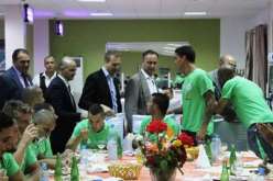 المدير العام لمؤسسة نجمة في زيارة للاعبي المنتخب الوطني