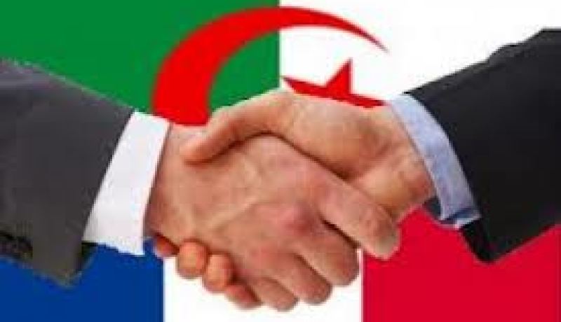 فرنسا تريد تعزيز علاقاتها مع الجزائر