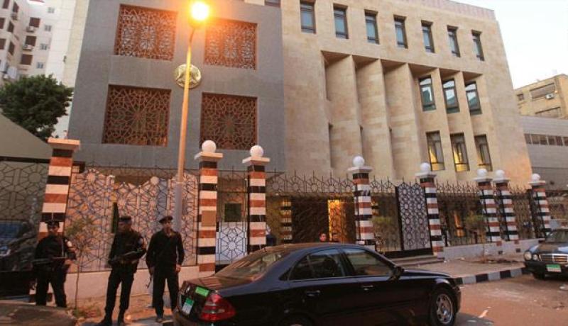 مصر لا تنوي تسليم مقر السفارة السورية بالقاهرة للمعارضة