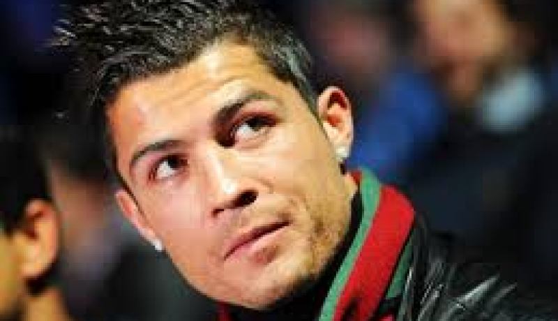 ريال مدريد يعرض 155 مليون يورو على رونالدو لتمديد عقده