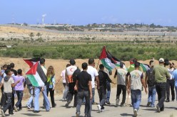 متظاهرون فلسطينيون يفشلون محاولة متشددين يهود إقامة صلوات تلمودية في باحات الأقصى