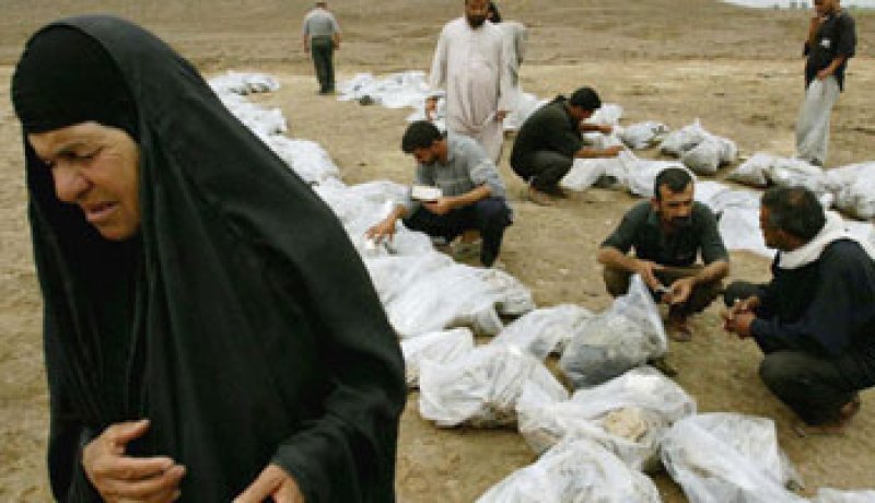 العثور على رفات أكثر من 500 شهيد بمقبرة جماعية بالكفرة الليبية