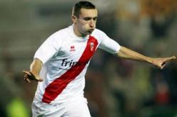 الإصابة تبعد الجزائري عيسى ماندي عن ناديه ريمس الفرنسي