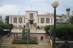 حالة من الهلع وسط تلاميذ متوسطة محمد العيد ال خليفة اثر نشوب حريق بالقبة