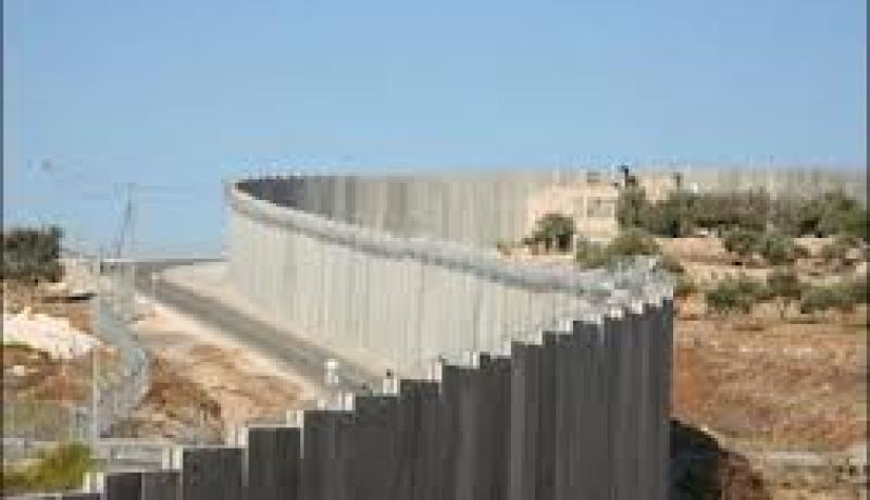 قضاء إسرائيل يرفض وقف الجدار العازل