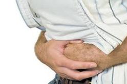 10 أشخاص يصابون بتسمم غذائي في البيض