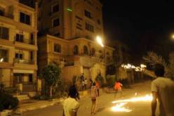 عشرات المتظاهرين يقتحمون مقر الإرشاد بالمقطم ويشعلون النار الطابق العلوي