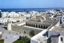 تونس تحذر من تراجع الحريات في البلاد