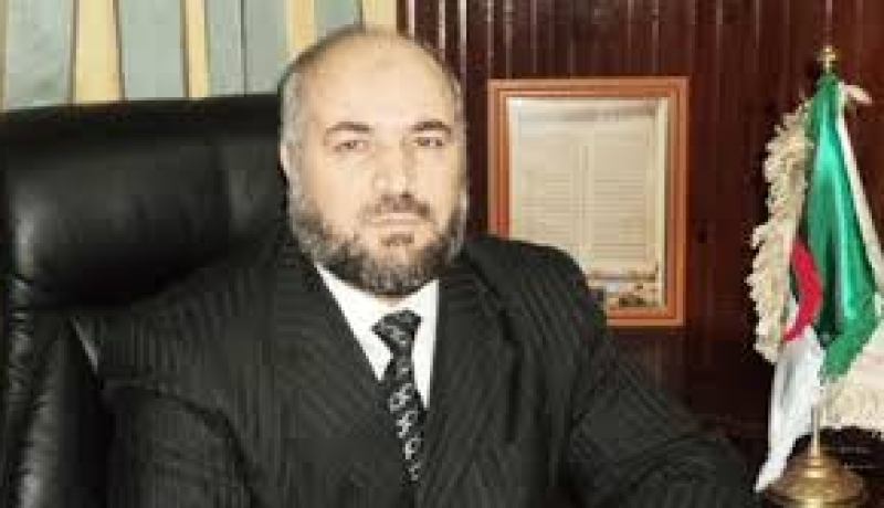 فاتح ربيعي يعتبر تحالف الافلان بأحزاب اخرى غلقا للساحة للسياسية