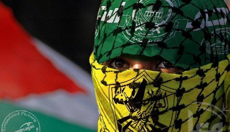 حركتا حماس وفتح تعلنان تطبيق اتفاق المصالحة في غضون ثلاثة اشهر