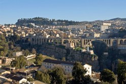 إنجاز مركز عربي للأبحاث و الدراسات الإسلامية تحسبا لتظاهرة قسنطينة عاصمة الثقافة العربية لعام 2015