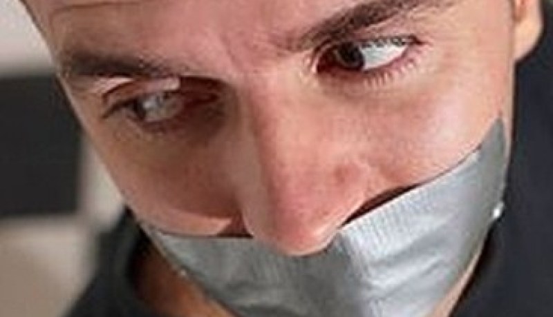 رجل يدبر لخطف نفسه تجنّبا لشجار مع زوجته