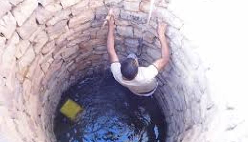 وفاة شخصان من عائلة واحد و اصابة اخر اثر وقوعهم داخل بئر علوه 30 متر في تمنراست