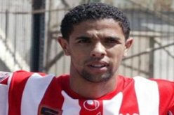 جباري يعترض على توقيع قائد فريقه براجة لجمعية وهران