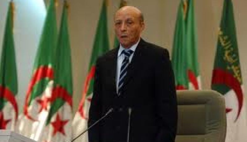 ولد خليفة يستقبل سفير كوبا بالجزائر