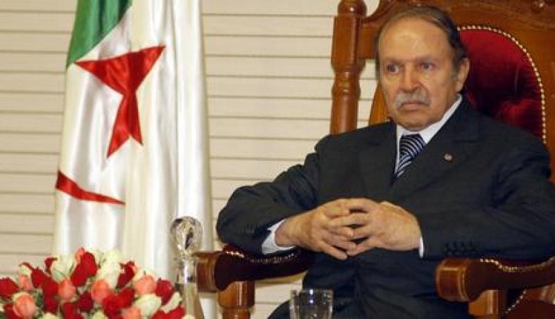 الرئيس بوتفليقة يجري تعديلا وزاريا