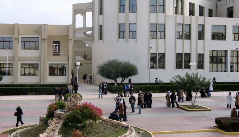 سلال يدشن 2000 مقعد بيداغوجي بجامعة تبسة و 586 سكنا بالحمامات