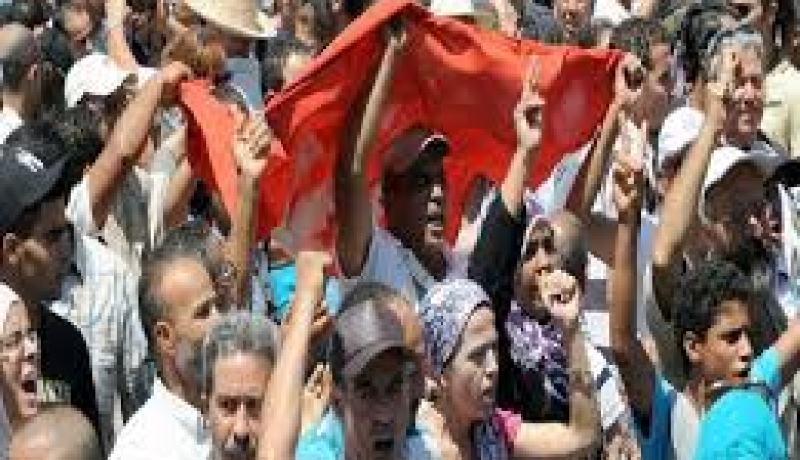 الائتلاف الحاكم في تونس يطرح مقترحا للخروج من الازمة