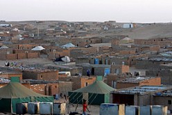 وفد عن الجالية الجزائرية المقيمة بتونس في زيارة لمخيمات اللاجئين الصحرويين