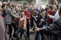 15 جريحا في صدامات بين طلبة مؤيدين و معارضين لفتح مفاوضات مع الانفصاليين الاكراد في جامعة أنقرة