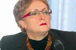 تومي تحيي الراحل مصطفى و تصفه بالملتزم