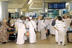 مطار هواري بومدين يستقبل جموع المعتمرين العائدين من البقاع المقدسة خلال يومي عيد الفطر