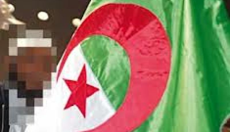 ثلاثة عمال من جنسية إسبانية يحرقون الراية الوطنية بعنابة