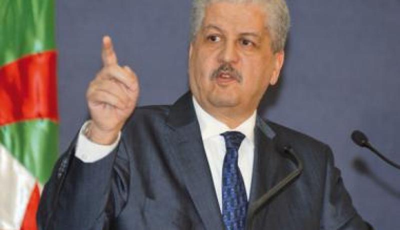 سلال يصرح أن تزايد الطلب على الطاقة الكهربائية يدل على ارتفاع المستوى المعيشي للجزائريين