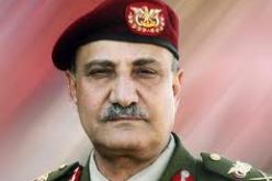 وزير الدفاع اليمني يأمر بالإسراع في التحقيق في الإشتباكات المسلحة حول دار الرئاسة