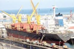 ضرورة إرساء ثقافة التصدير خارج المحروقات والدخول في الأسواق الخارجية