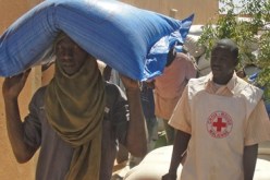 الرئيس بوتفليقة يقرر منح مساعدة إنسانية عاجلة لمالي