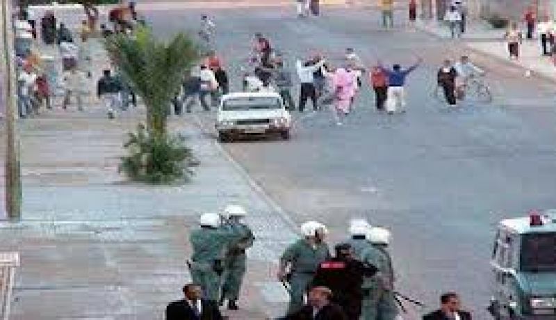 الامن المغربي يعتدي على طفل صحراوي ويبرحه ضربا في مدينة العيون المحتلة