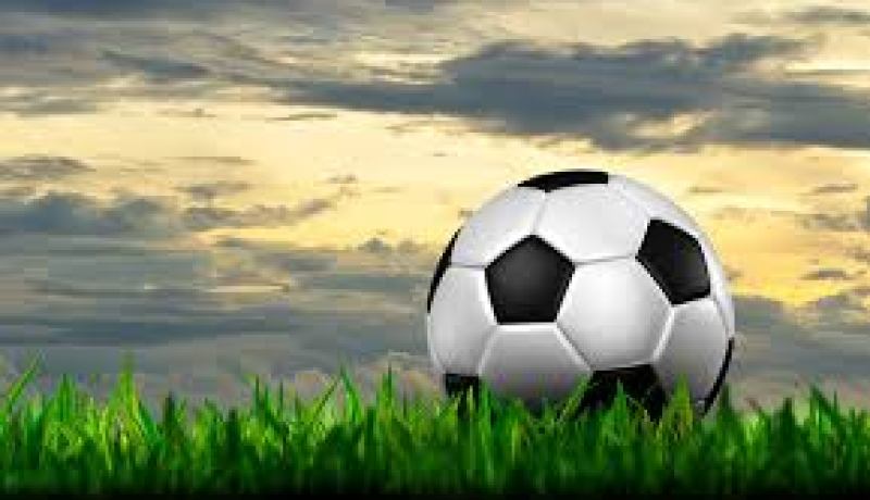 تكريم فريق آفاق غليزان لكرة القدم لأقل من 12 سنة ممثل الجزائر في دورة كأس دانون للأمم بلندن