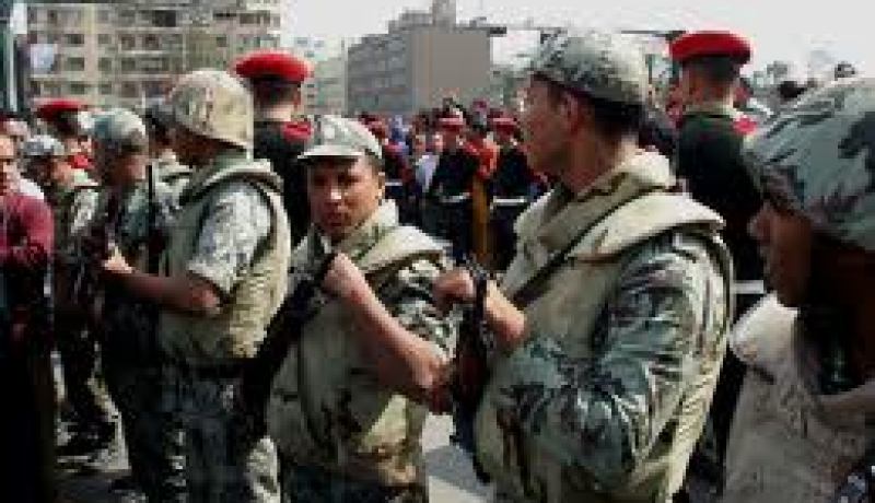 الجيش المصري مستعد للانتشار في المدن