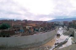 إنقاذ 26 شخصا حاصرتهم مياه الأودية ببسكرة